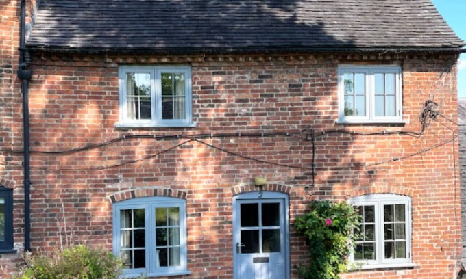 Ashbourne Cottage | Smith Yard Cottage, Ashbourne