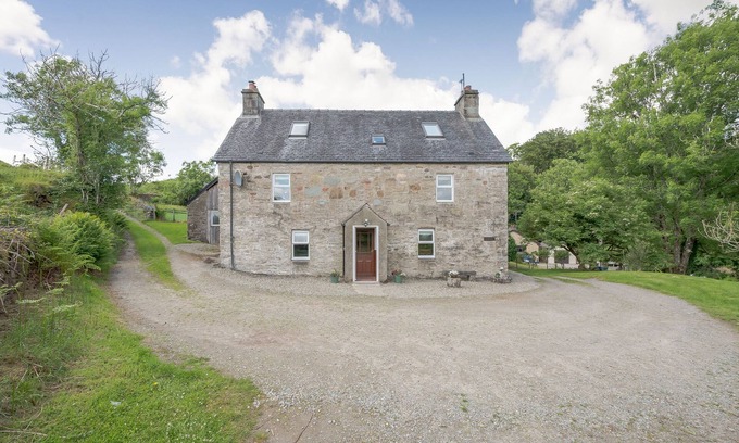 Lochgilphead House | SMITHY HOUSE, pet friendly, character holiday cottage in Kilmartin