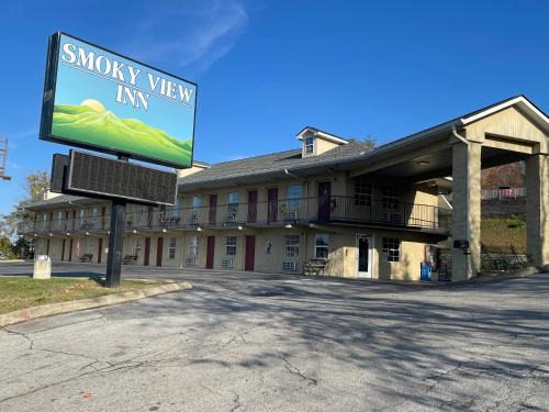 Pigeon Forge Hotel | Smoky View Inn