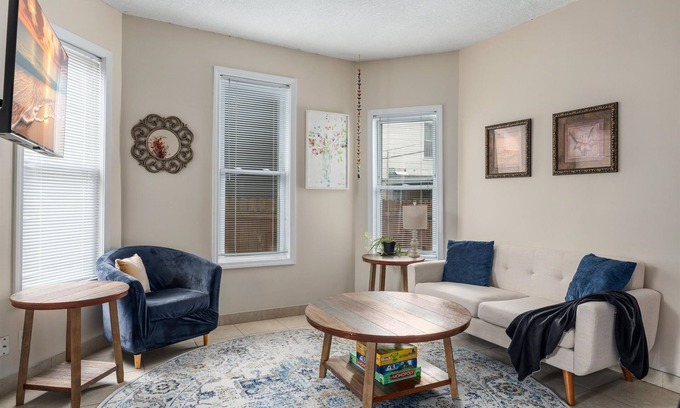 Corcoran Apartment | Snapdragon Apt - Charming Two Bedroom in Corcoran Neighborhood