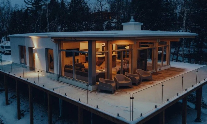 La Conception Apartment | Snow Chalet Perched in the Treetops of Tremblant