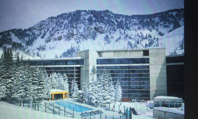 Salt Lake Mountain Resorts Condo | Snowbird Cliff Club Sat. Dec 20, 2025 till Sat. Dec. 27, 2025 Pinnacle Platinum