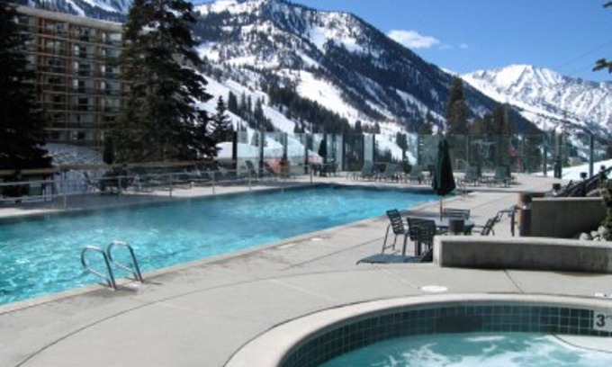 Salt Lake Mountain Resorts Condo | Snowbird Ski Resort -Two-room Suite, 2 Baths ski-in condo!