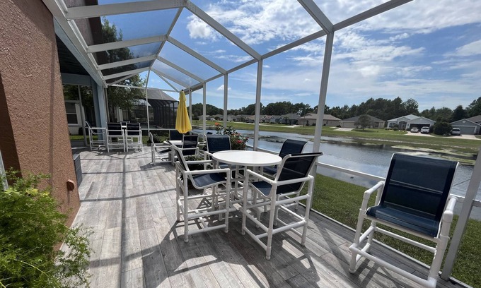 Weeki Wachee House | Snowbirds Welcome! - Glen Lakes Golf Community Home w/Pond Views, Clubhouse, Pool, Tennis!