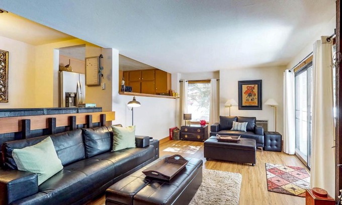 Sun Valley Apartment | Snowcreek 1520