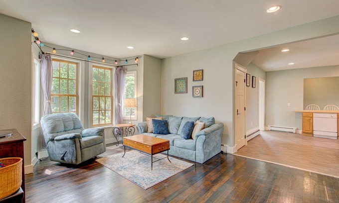 Lake City Apartment | Snowdrop Apartment - Just 10 Minutes to the Beach!