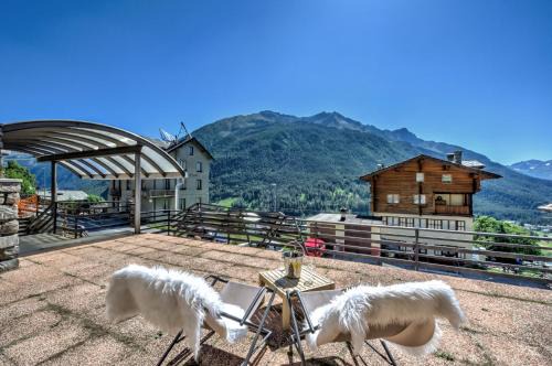 Lignod Apartment | Snowflakes Retreat - Roomy Apartment with a view & Relax Solarium CIR 0133