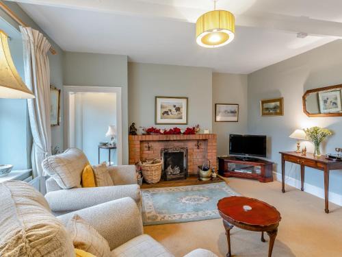 South Charlton House | Snowshill