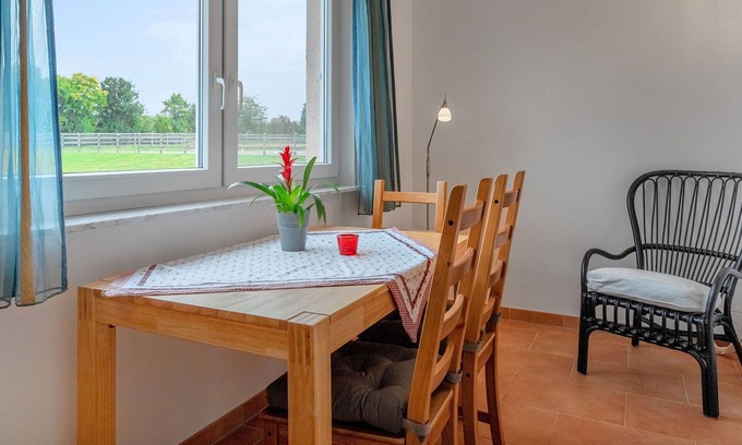 Nellingen Apartment | Snug apartment in Baden-Württemberg with a garden