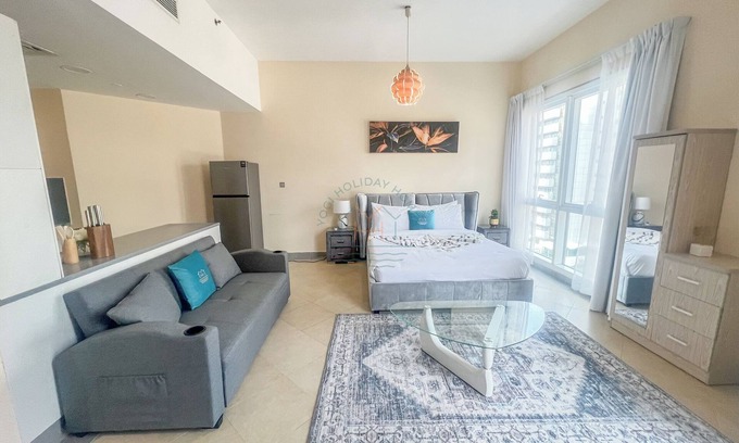 Barsha Heights Apartment | Snug Studio With City Views, Perfect For Couples