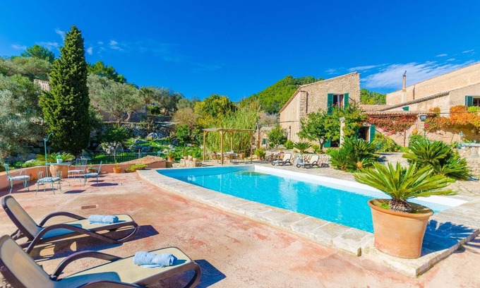 Urbanitzacio Es Verger Villa | Sobreamunt - Villa With Private Pool In Esporles