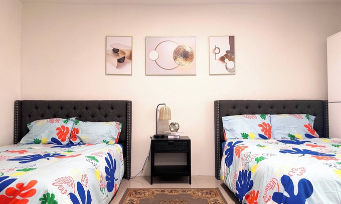Riverview West Apartment | SoCalGateway:2BRw/WIFI&TV!Sleep8 and Parking/near by Disney