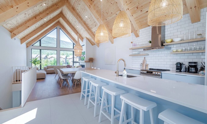 Ste Anne de Beaupre Ski Chalet | Sofa Villas - Outdoor Chalet at Mont Sainte-Anne