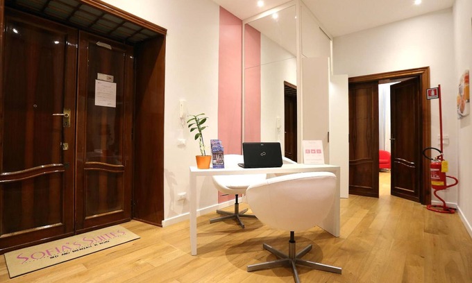 Rione XVIII Castro Pretorio House | Sofia's Suites Guesthouse