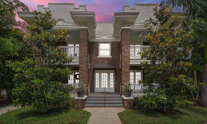 SoHo Apartment | SoHo Siesta | Stunning SoHo Apt w/Private Balcony