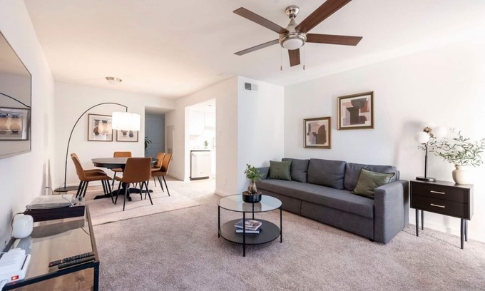 South Lamar Apartment | SoLa OASIS 2BR King Suite, Fully Stocked, Pool+Gym