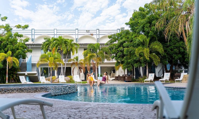 Canas Hotel | Solace by the Sea