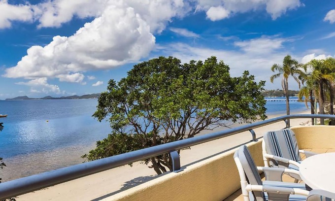 Soldiers Point Apartment | Soldiers Point Absolute Waterfront The Peninsula