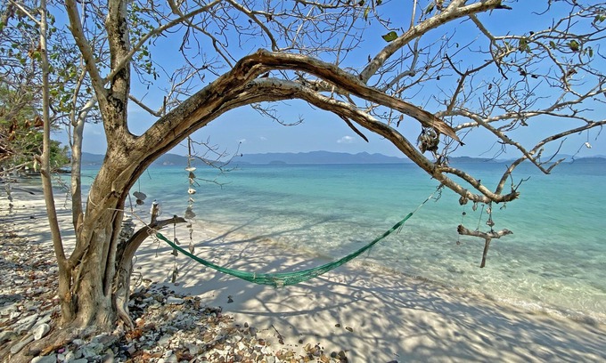 Koh Wai House | SOLE RESORT Private Island with 19 Beachfront Bungalows, WiFi, A /C Restaurant