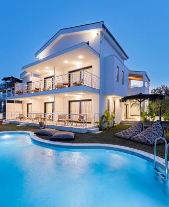 Asprovalta Apartment | Solis Ortus Adults Only 16 plus
