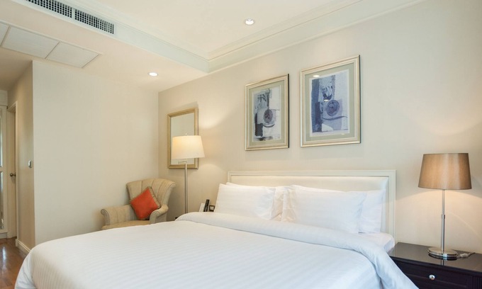 Chidlom Apartment | Solo 2 BR nearby BTS Chidlom & Siam Paragon