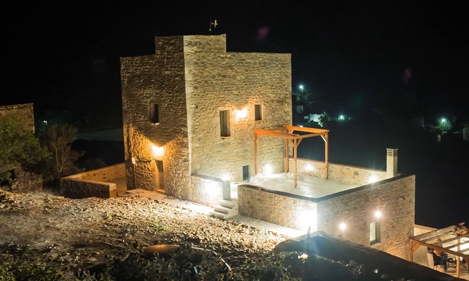 Kokkala Apartment | Soloterra tower, East Mani