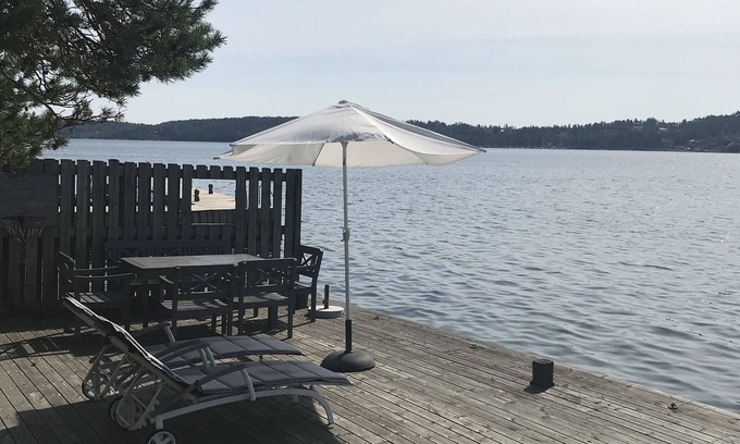Saltsjobaden Bed & Breakfast | Solsidans Bed and breakfast