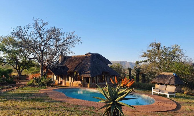 Pongola Cabin | Somkhanda Game Reserve