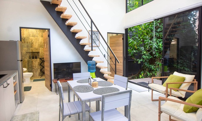 Chiguata House | Somnara Bosque Tropical – Refugio acogedor entre jardines