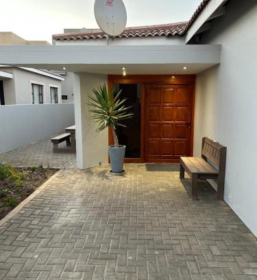 Langstrand House | SOMS Langstrand Self Catering