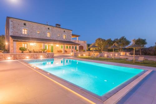 Campos Villa | Son Fadri