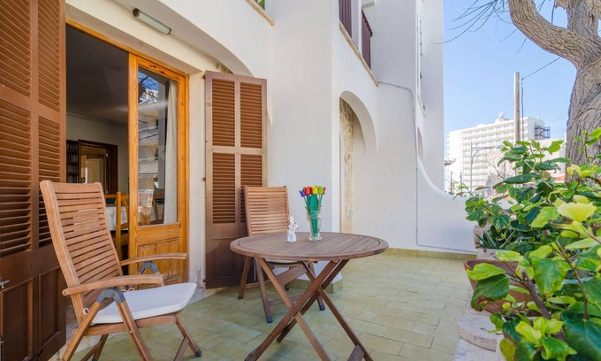 Colonia Sant Jordi House | SON HOMS - Beautiful townhouse with patio and terrace, near the sea. Free WiFi