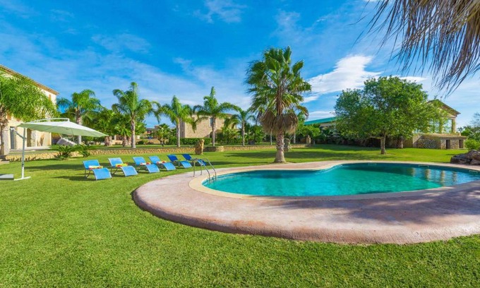 Maria de la Salut Villa | Son Perot