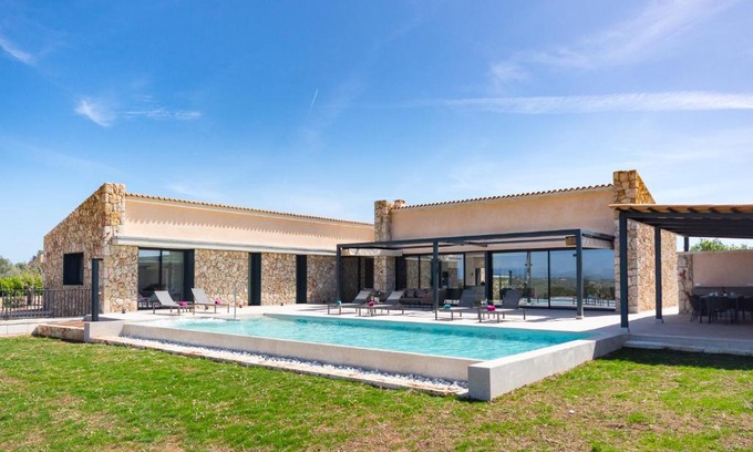 Ariany Villa | Son Quillot 1