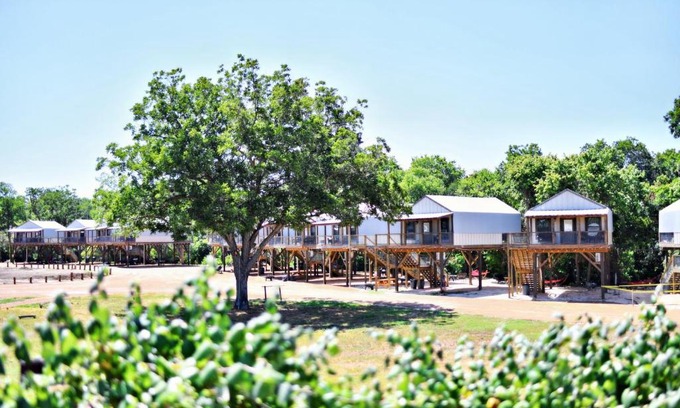 Sutherland Springs House | Son's Rio Cibolo Birdhouse Cabin #17 Perfect Place For A Romantic Getaway!