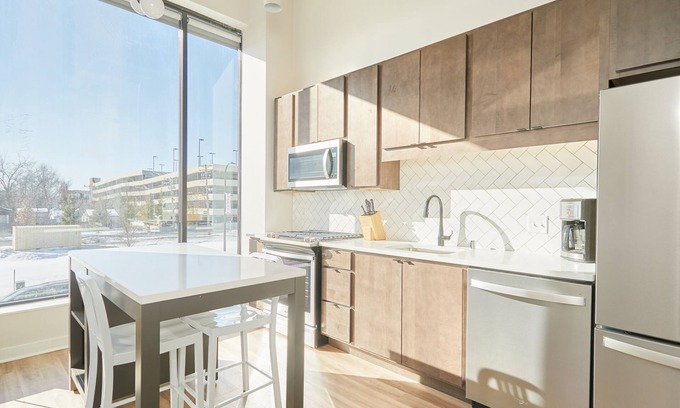 Uptown Apartment | Sonder at REVEL | One-Bedroom Apartment