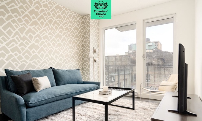 Griffintown Apartment | Sonder at The Richmond | Superior Two-Bedroom Apartment