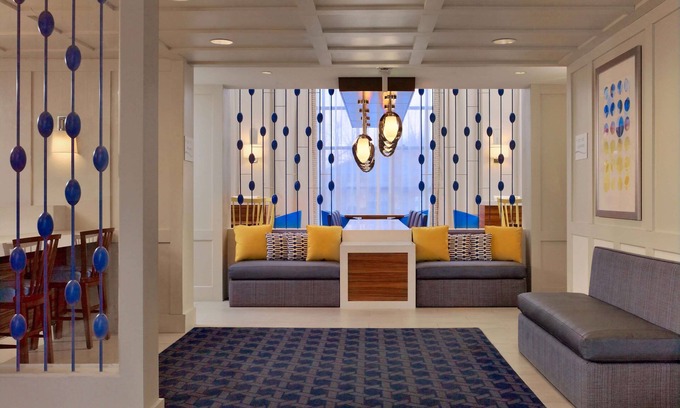 Auburn Hills Hotel | Sonesta ES Suites Auburn Hills Detroit