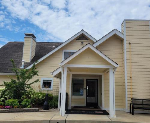 Chesterfield Hotel | Sonesta ES Suites St. Louis - Chesterfield