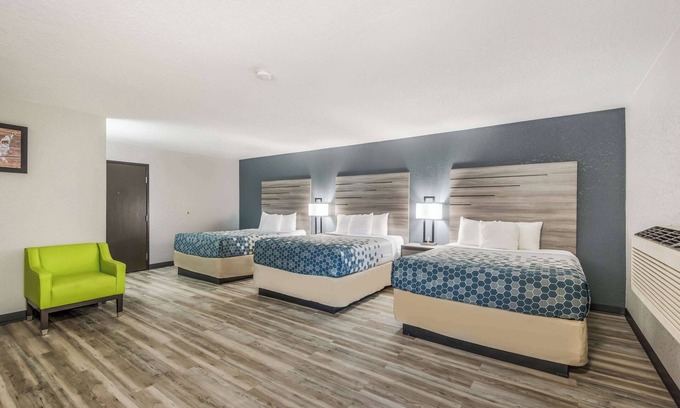 Lovington Hotel | Sonesta Essential Des Moines