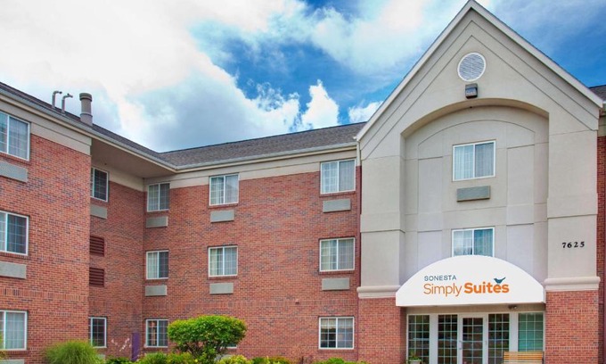 West Des Moines Hotel | Sonesta Simply Suites Des Moines
