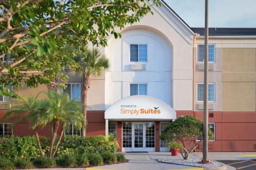 Clearwater Hotel | Sonesta Simply Suites Clearwater