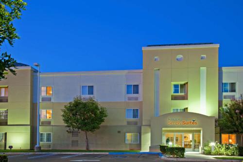 Irvine Hotel | Sonesta Simply Suites Irvine Spectrum