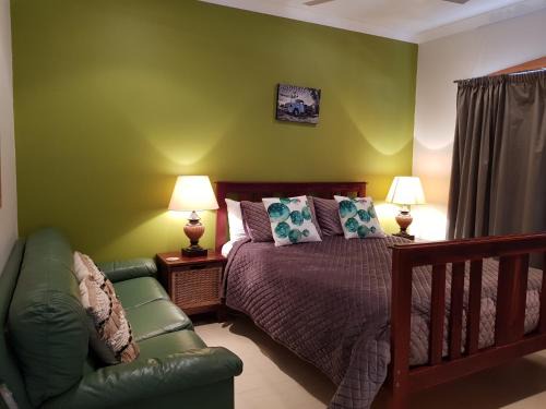 Lightning Ridge Bed & Breakfast | Sonja's Bed and Breakfast