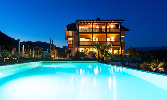 Tramin Apartment | Sonnenhof Apartment "Kalterer See" with panoramic terrace and saltwater pool