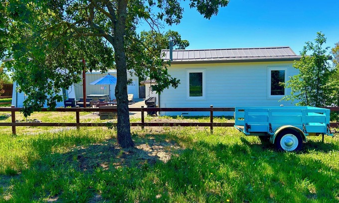 Sonoma Cottage | Sonoma Cottage: among the vines and close to EVERYTHING!