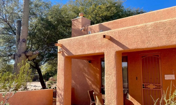 Tucson House | Sonoran Desert Casita w/private patio & 7acres 1> Mile to Saguaro National Park