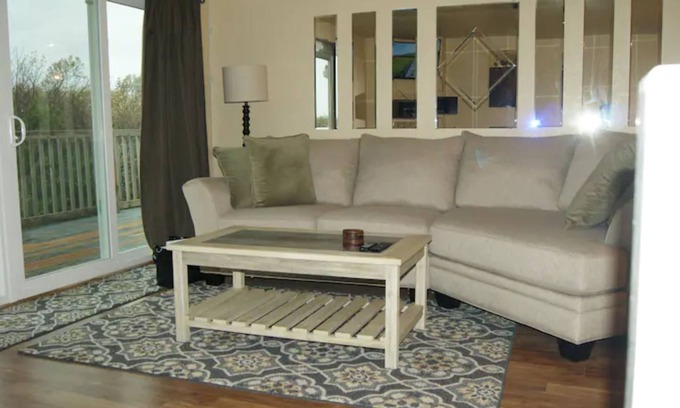 Ocean Shores Condo | Soothing 2-bdrm condo near beach with WiFi and Fireplace