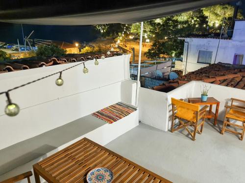 Skiathos Apartment | Sophellie's place Skiathos