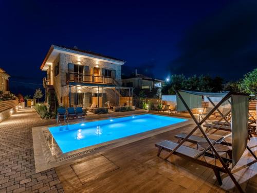 Stoupa Hotel | Sophia's Beach House